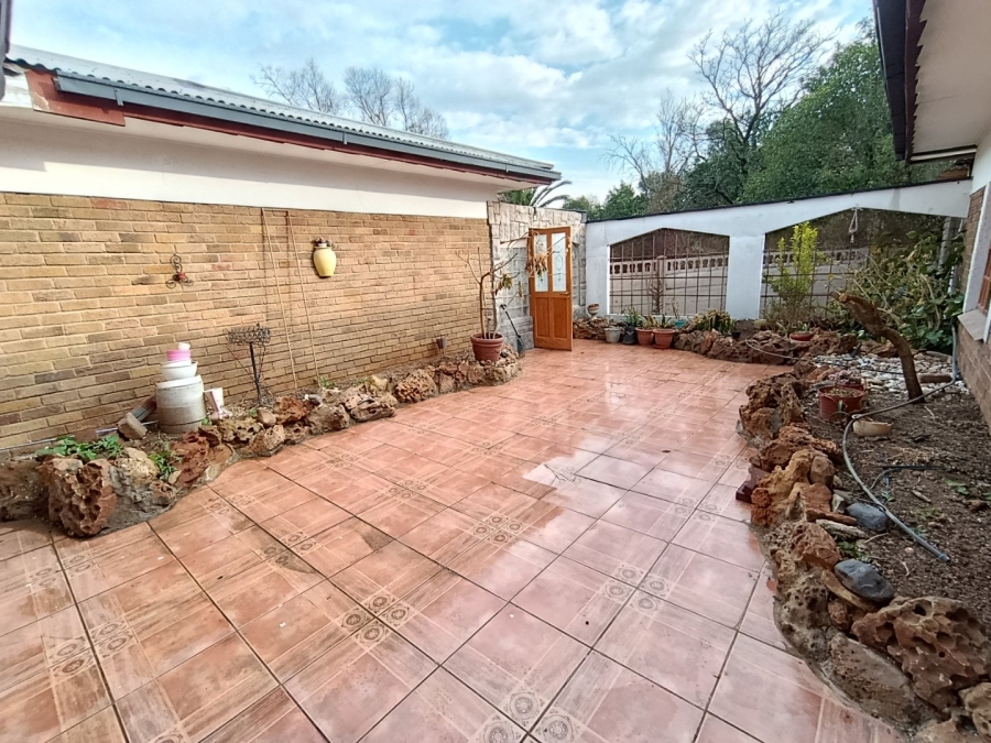 4 Bedroom Property for Sale in Hospitaalpark Free State